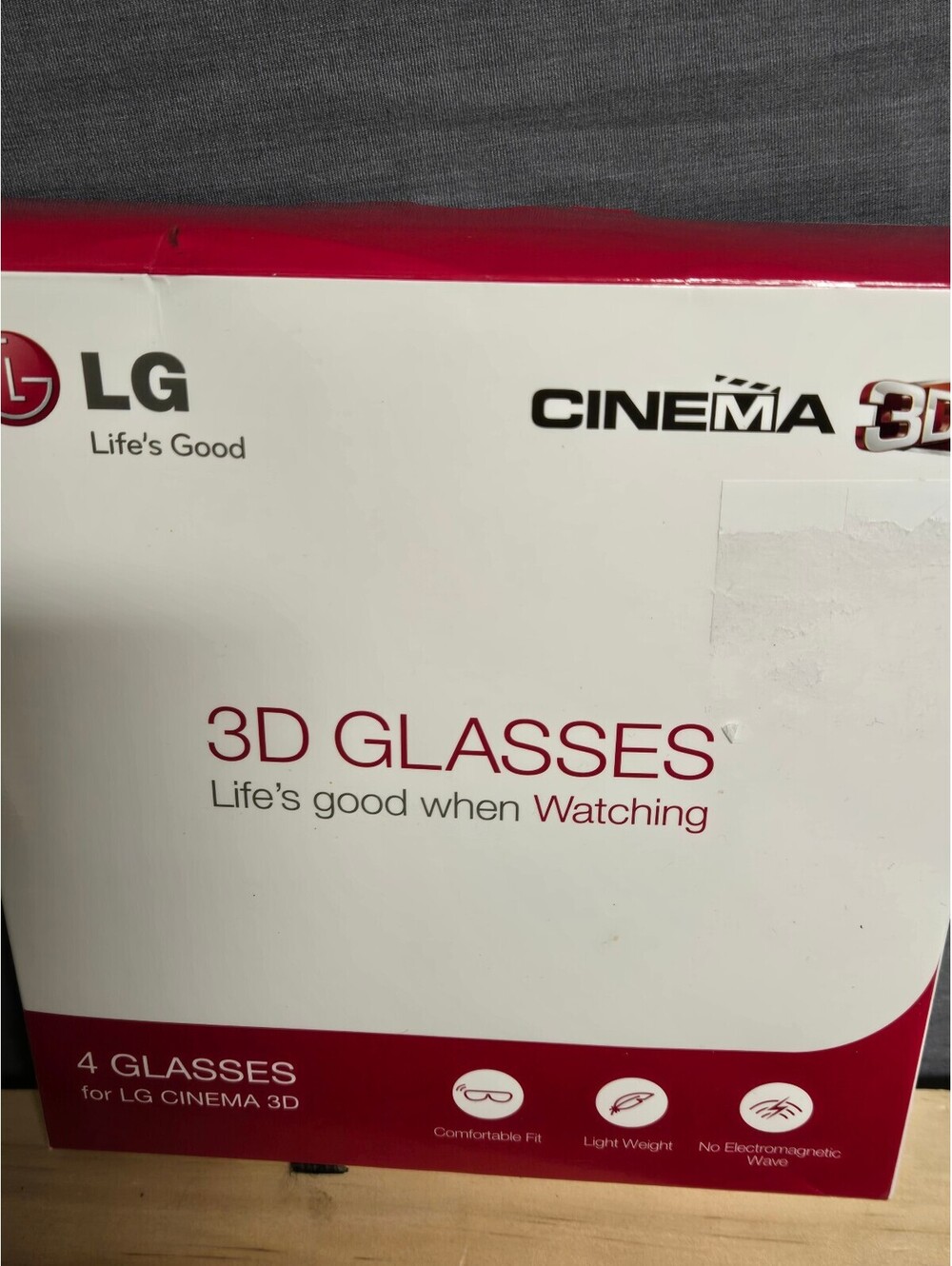 LG Cinema 3D Glasses - Set of 4 Comfortable Lightweight 3D 4